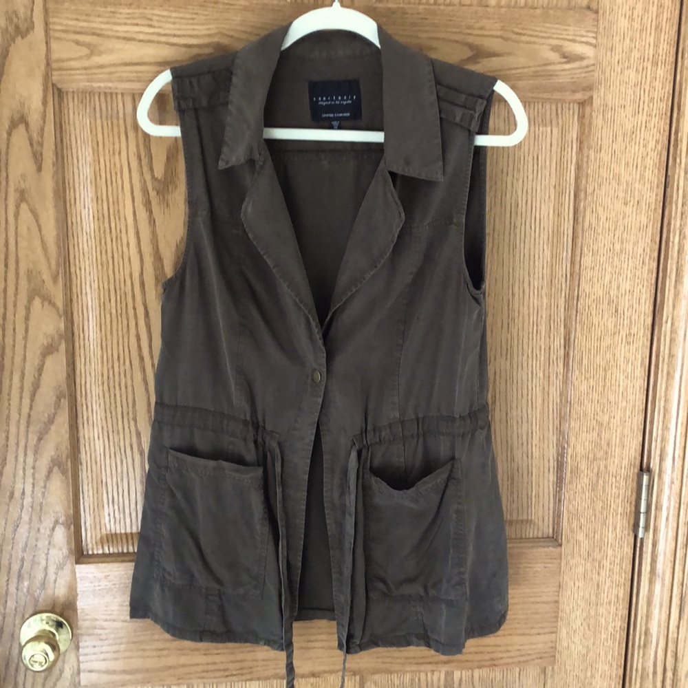 Sanctuary army green vest